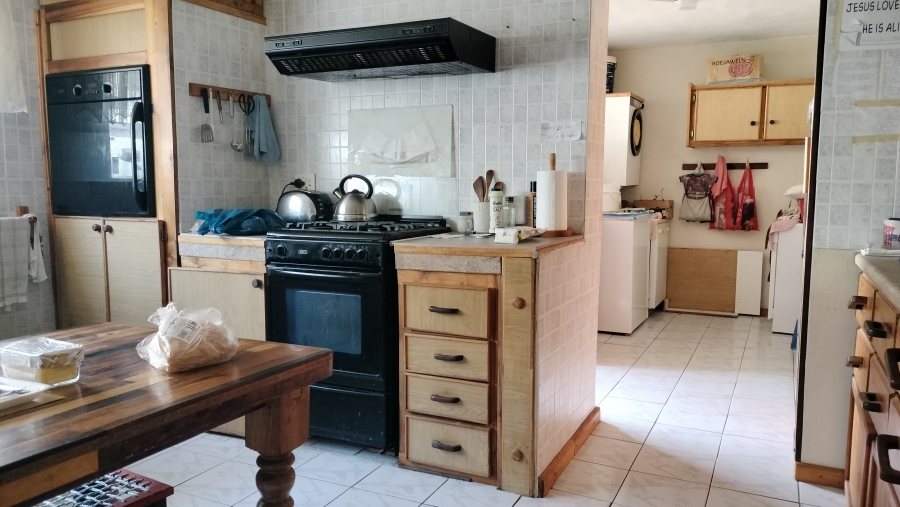 4 Bedroom Property for Sale in Fraaiuitsig Western Cape